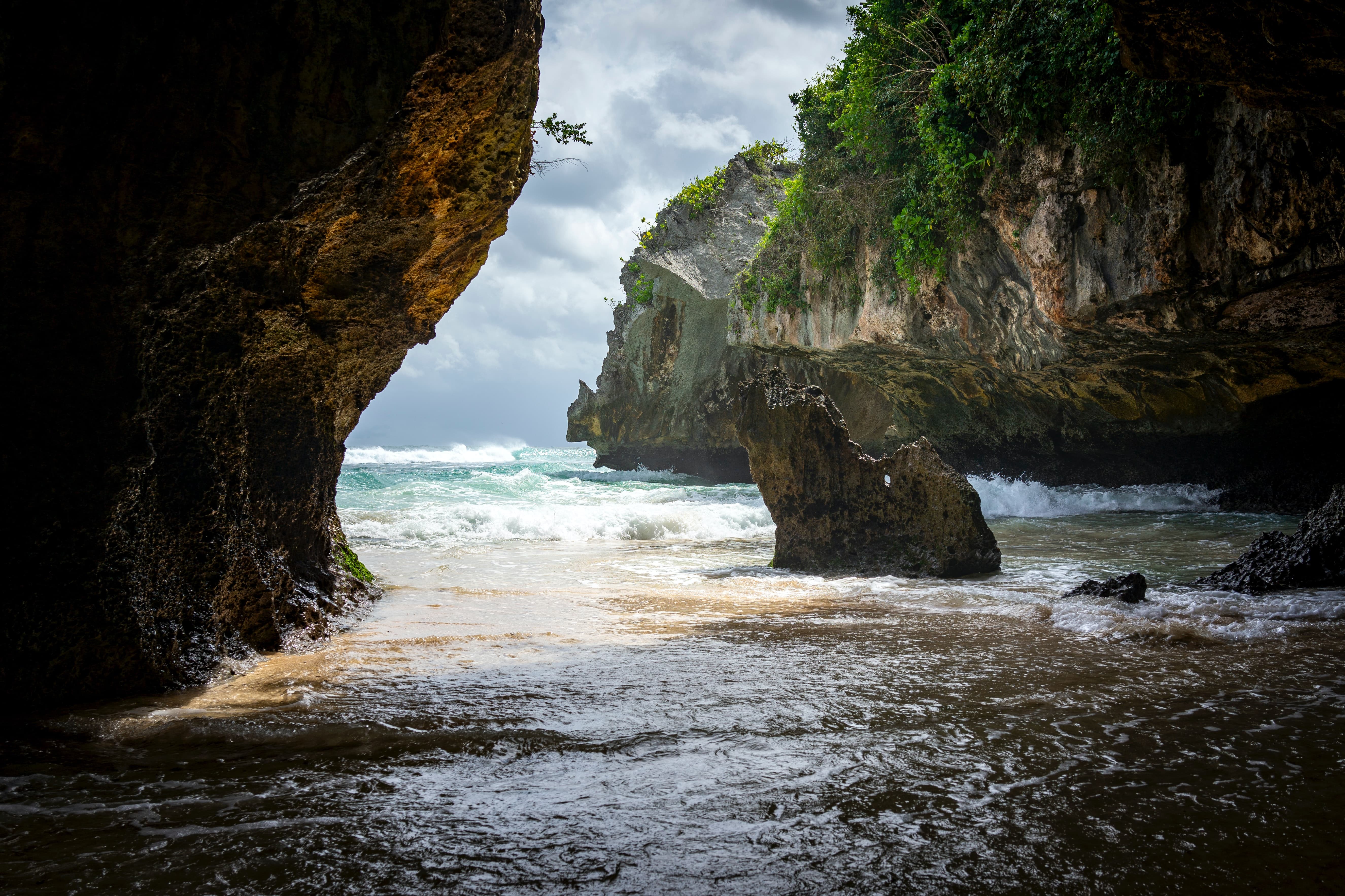 Uluwatu Beach — Suluban Beach, Uluwatu